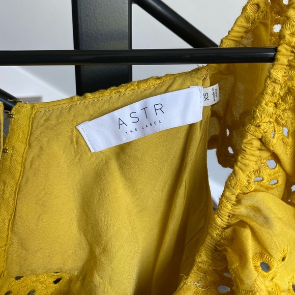 Astr XS yellow eyelet dress - Picture 6 of 6